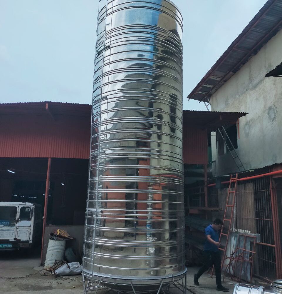 photo_2026-04-08_13-15-48 Large Volume Water Storage Tank standing | Firstank Brand