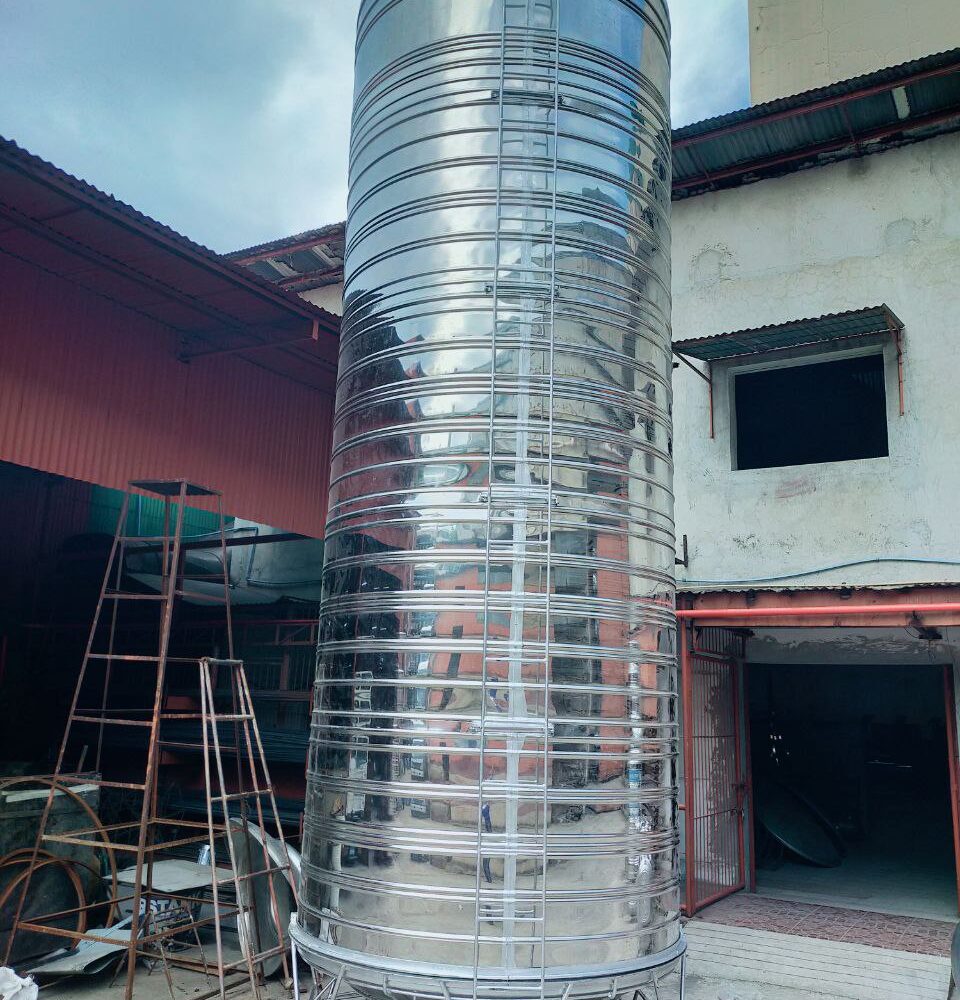 photo_2026-04-08_13-15-51 Large Volume Water Storage Tank standing | Firstank Brand